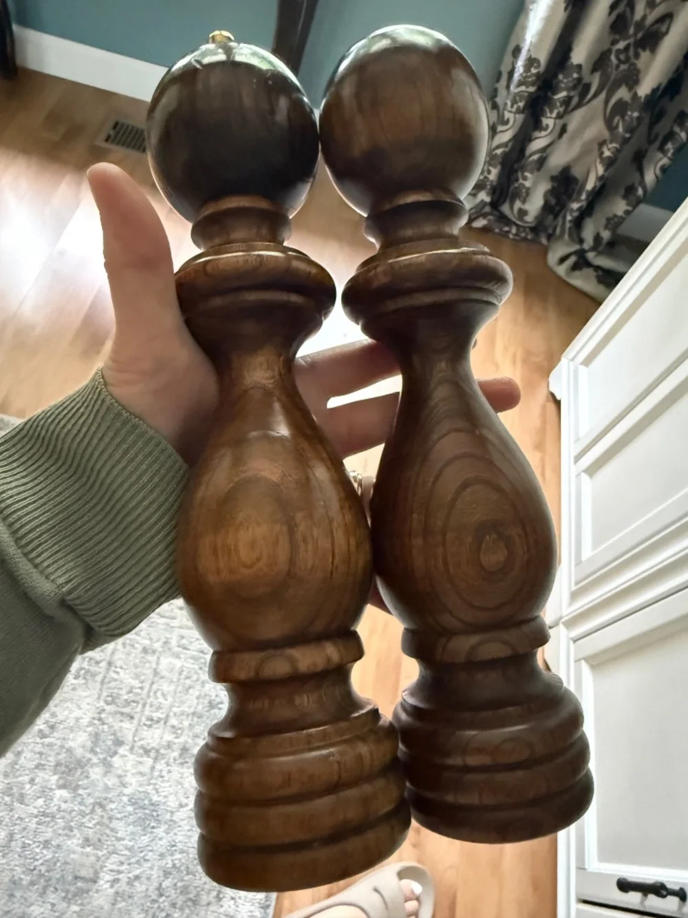 Vintage Mid-Century Catalina Wooden Salt Shaker & Pepper Mill Set 11